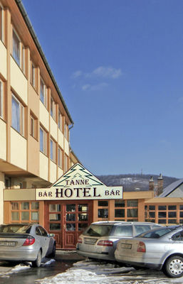 Tanne Hotel, Budakeszi