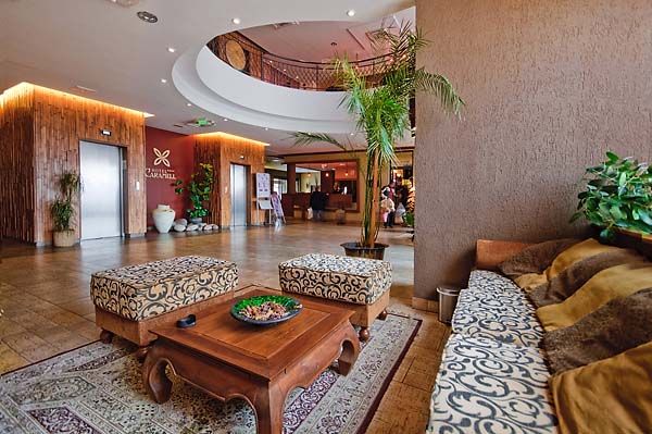 Hotel Caramell, B&uuml;k