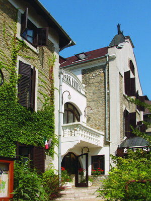 Hotel Park, H&eacute;v&iacute;z