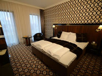 Click here for more images about Hotel Castello.