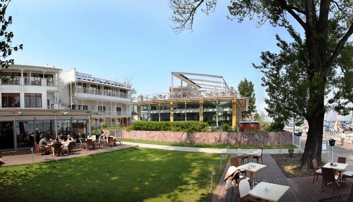 Hotel Yacht Club, Si&oacute;fok