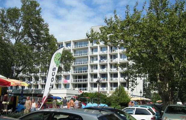 Lid&oacute; Hotel, Si&oacute;fok