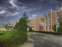 Click here for more images about Holiday Inn Budapest.