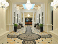 Click here for more images about Hotel President.