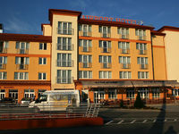 Click here for more images about Airport Hotel Budapest.